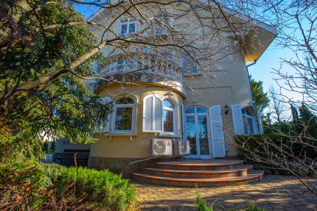 Villa Rosa Hajdúszoboszló Exterior foto